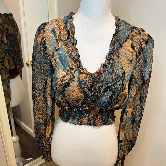 Olivaceous Tops - Olivaceous snakeskin sheer cropped top, Size small